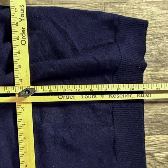 J.CREW 100% Merino Wool V-Neck Sweater Vest Navy Classic Preppy - Picture 5 of 5